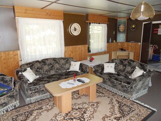 Blick ins Wohnzimmer