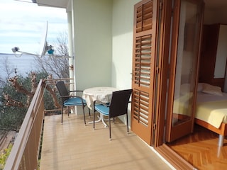 Apartment Seline Outdoor Recording 4