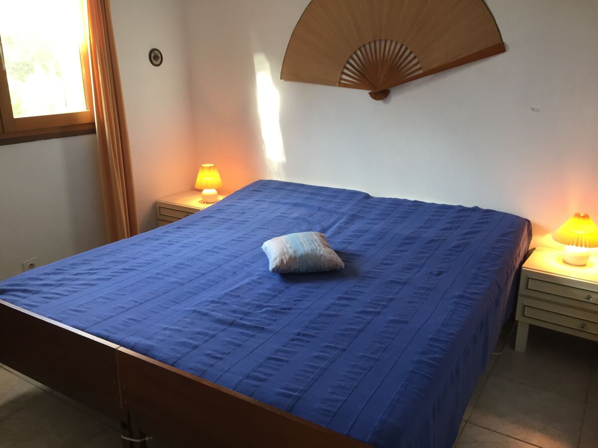 Schlafzimmer UG