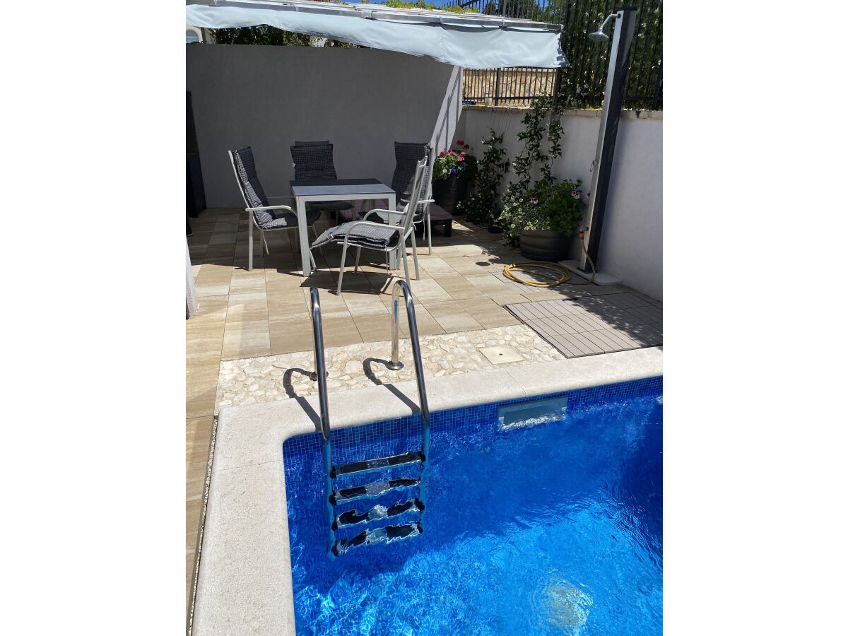 Apartment with a pool