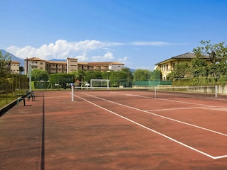Residenzeigener Tennisplatz