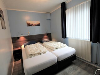 Schlafzimmer unten