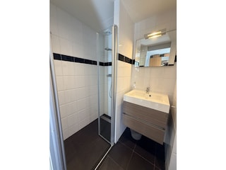 Badezimmer mit Düsche