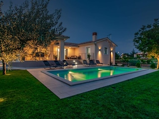 Ferienhaus Divšići Außenaufnahme 2