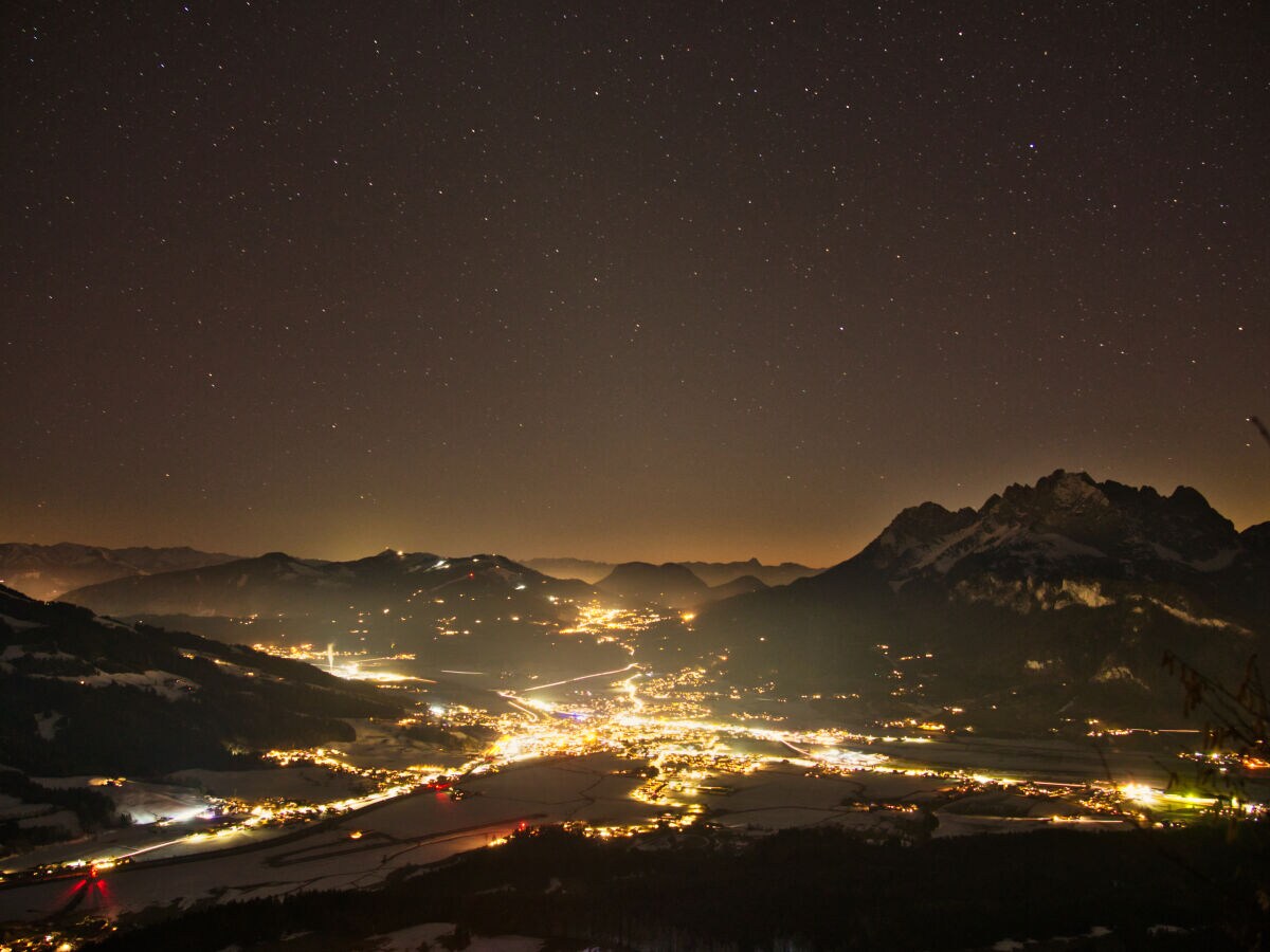 St.Johann bei Nacht