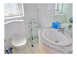 Bad mit WC und Dusche