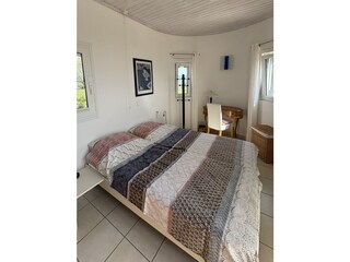 Schlafzimmer 1 im Ersten Stock