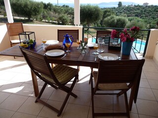 Balkon Terrasse mit Verbindung zum Wohnzimmer