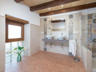 Villa Calvia Caratteristiche 21