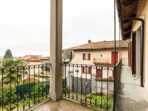 Appartement Maison de vacances à Albugnano avec terrasse - Moncucco - image1