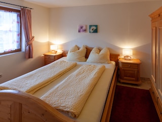 Schlafzimmer 1 Souterrain