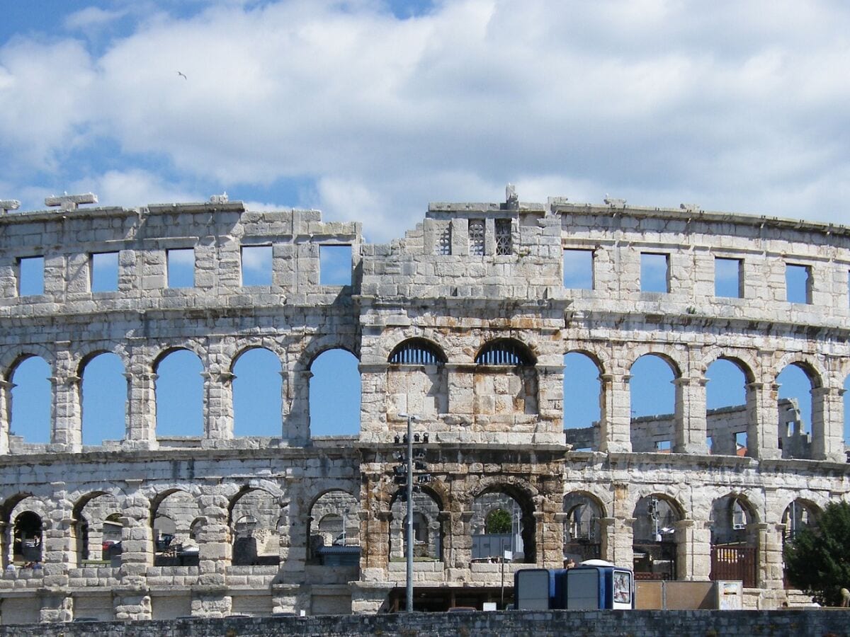 Das antike Amphitheater von Pula