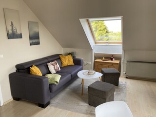 Wohn-/Schlafzimmer mit offener Küche