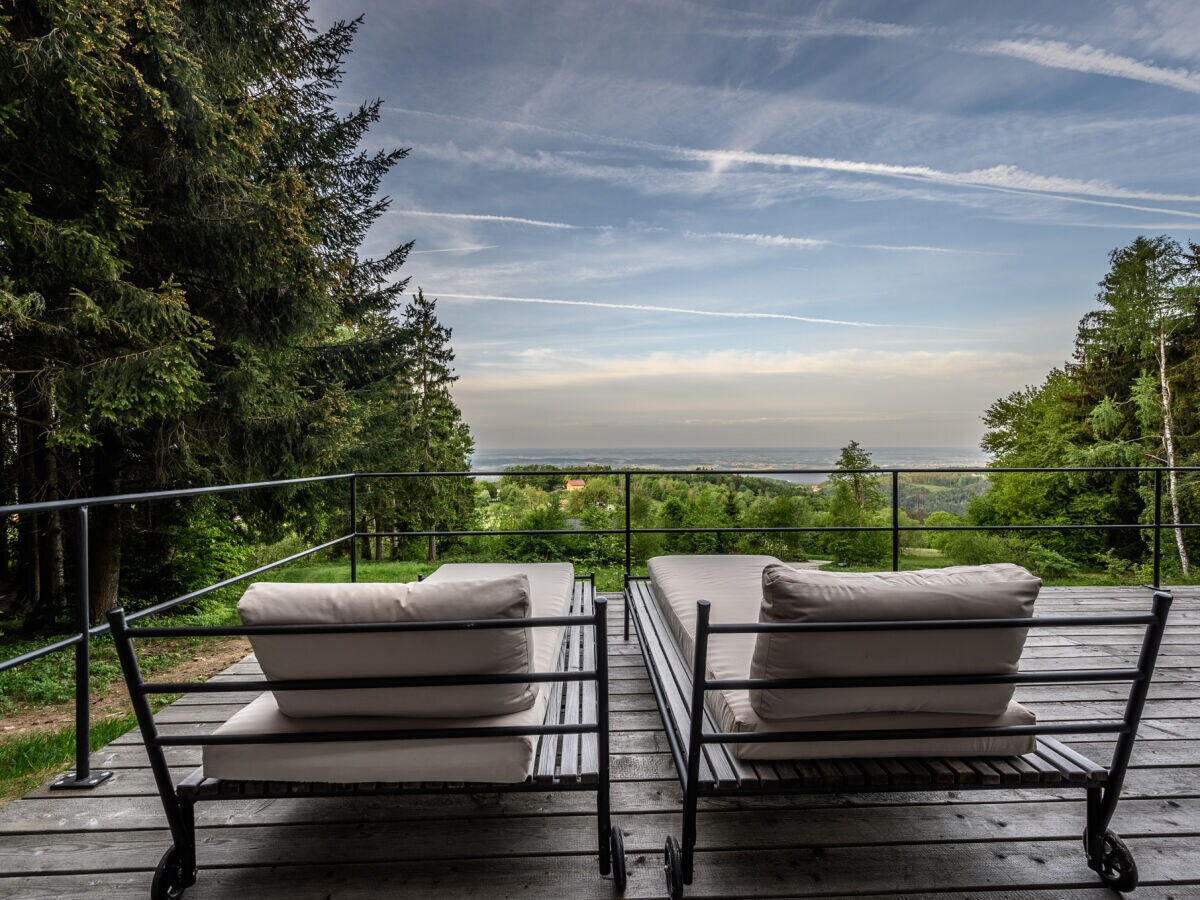 Große Daybeds zu Fernsehen..