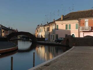 Comacchio das kleine Venedig