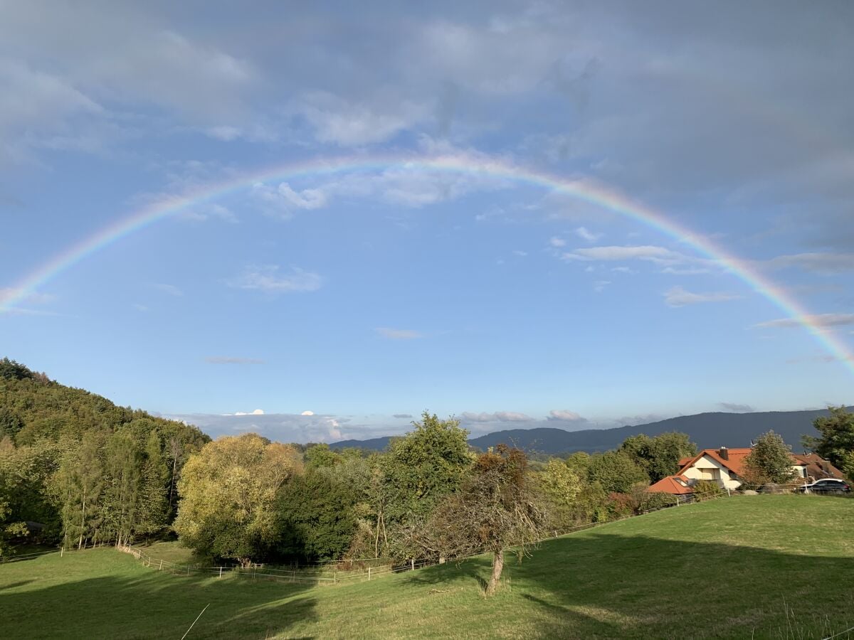 Regenbogen über Albersbach