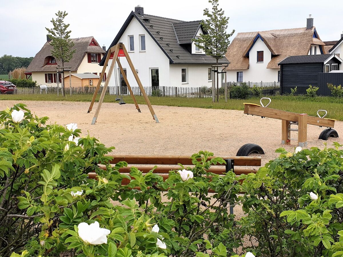 Spielplatz am Haus