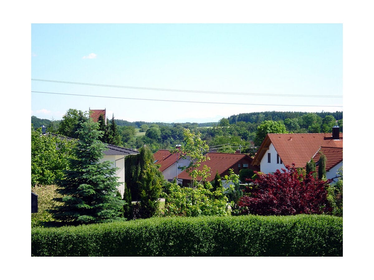 Blick von Sitzecke Balkon über den Ort