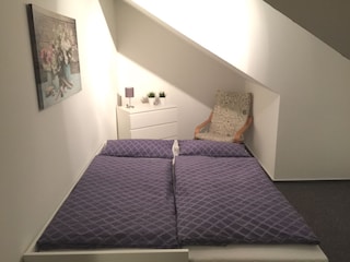 Schlafzimmer 3, Perspektive 1