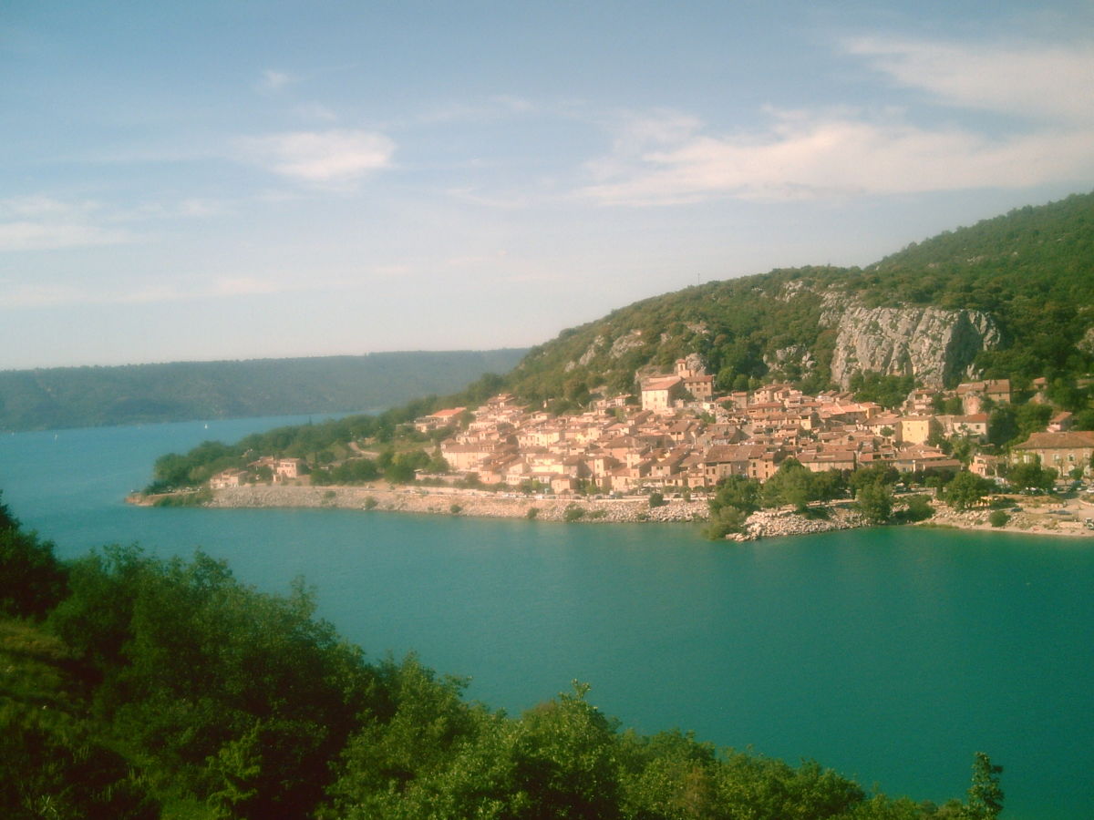 Lac de Ste. Croix mit Blick auf Bauduen