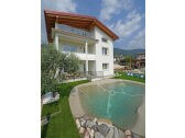 Holiday house "La Luna nel Lago" with three flats