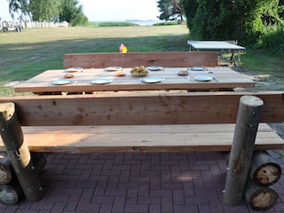 Sitzgruppe , Grillen oder Frühstücken in der Natur