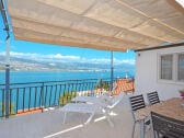 Private Terrasse mit Blick auf Meer