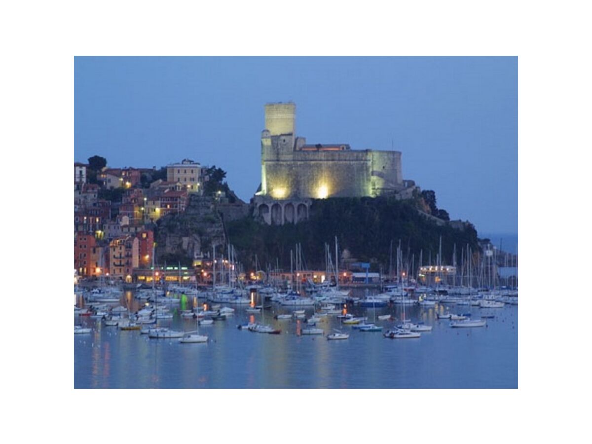 Lerici by night