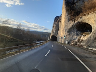 Donautalfelsen mit Marien-Grotte