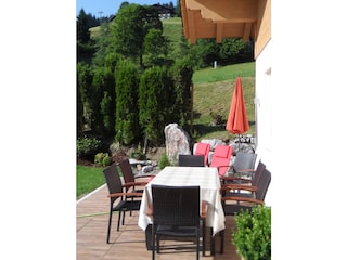 Terrasse mit Garten in Top5