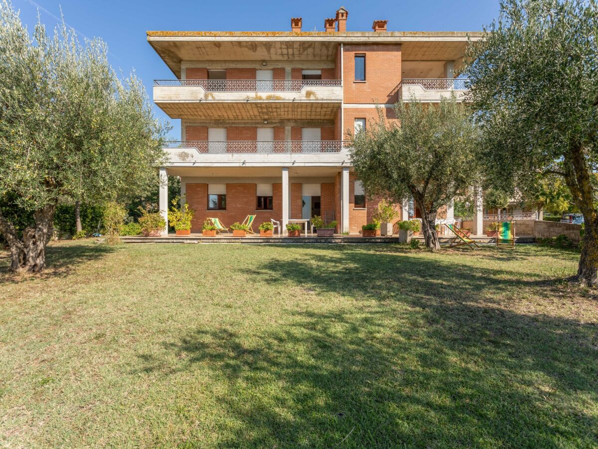 Apartment Tuoro sul Trasimeno Außenaufnahme 4