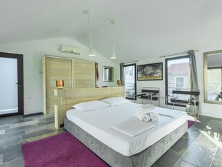 Villa Tkon Caratteristiche 20