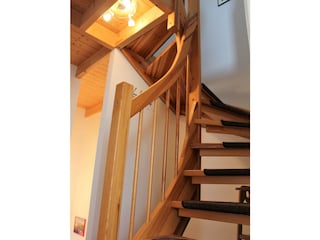 Treppe zum Dachgeschoss