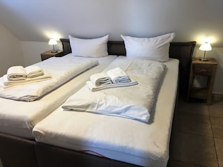 SZ "MÖVE" Polster-Doppelbett 180x200 NEU:2021