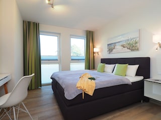zweites Schlafzimmer mit TV