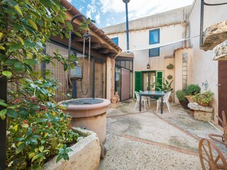 Villa Llubi Buitenaudio-opname 4