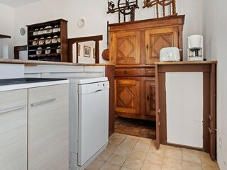 Castello Lurcy-Lévis Caratteristiche 10