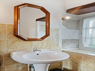 Castello Lurcy-Lévis Caratteristiche 13