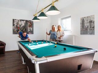 Billard im Nachbarhaus