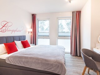 zweites Schlafzimmer mit TV