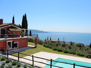 Der Pool der Villen Cà Bianca e Cà Rossa