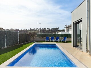 Villa Nadadouro Outdoor Recording 3
