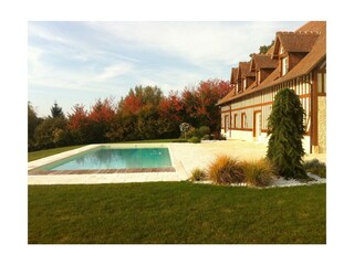 Villa Houlgate Outdoor Recording 4