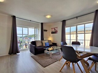 Wohn- und Essbereich