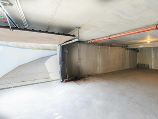 Tiefgaragen-Stellplatz