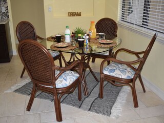 Tropical Breakfastnook