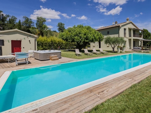 Villa Aurora
