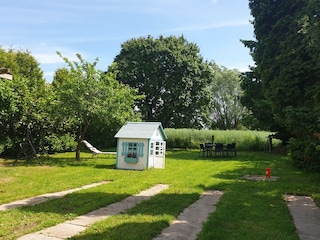Garten im hinteren Bereich