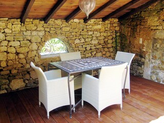 Terrace with small atrium