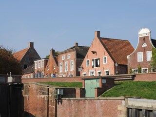 Am Greetsieler Hafen